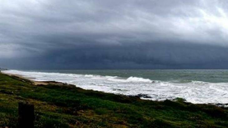 A storm front about to cross the Bunbury coast on Sunday. Photo: Kat Lane, perthweatherlive.com