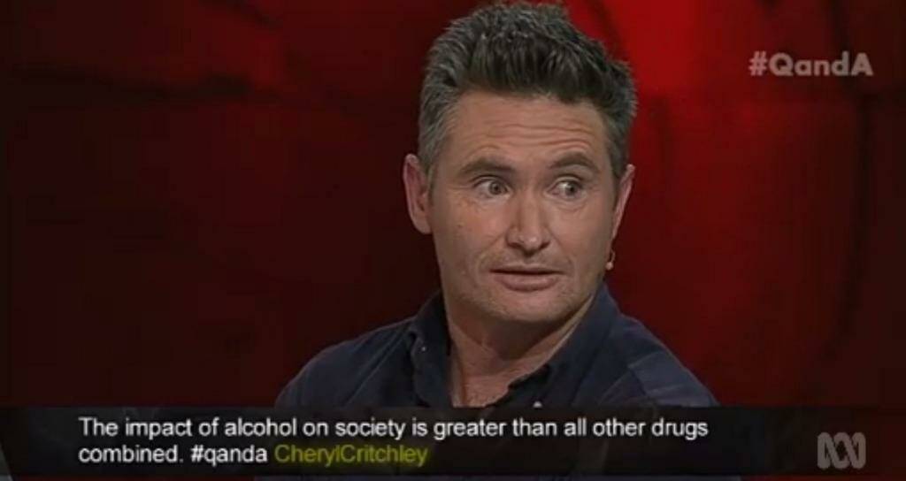 Dave Hughes, who gave up drinking at 22, explains his view on the Australian drinking culture. Photo: ABC