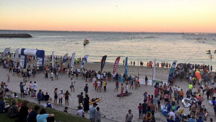 Around 2500 swimmers set off on this year's Rottnest Channel Swim this morning. Photo: Twitter/Colin Barnett