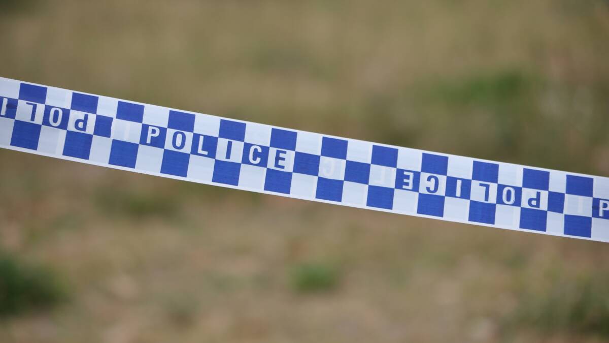 Teenagers robbed at knife point
