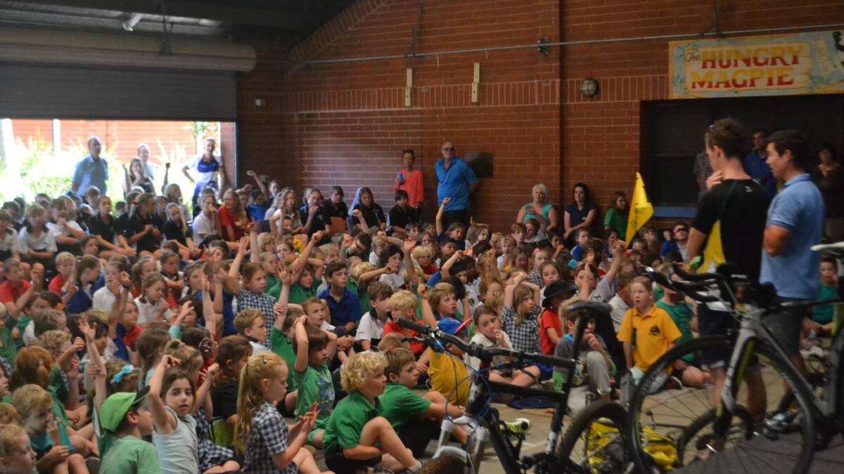 Robbie McEwen and Ryan Bailie faced a sea of cycling questions.