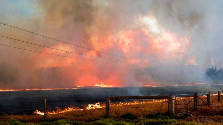 A bushfire emergency remains for areas in the South West. Photo ABC.