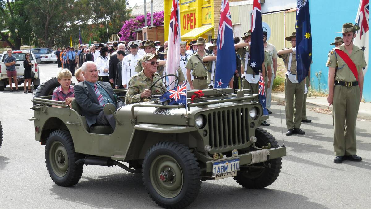 Anzac Day was commemorated in Northam on Friday with large crowds turning out for the dawn service and parade to pay their respects to the fallen, those who have served, and those currently serving. Photos by Timothy Williams/Avon Valley Advocate.