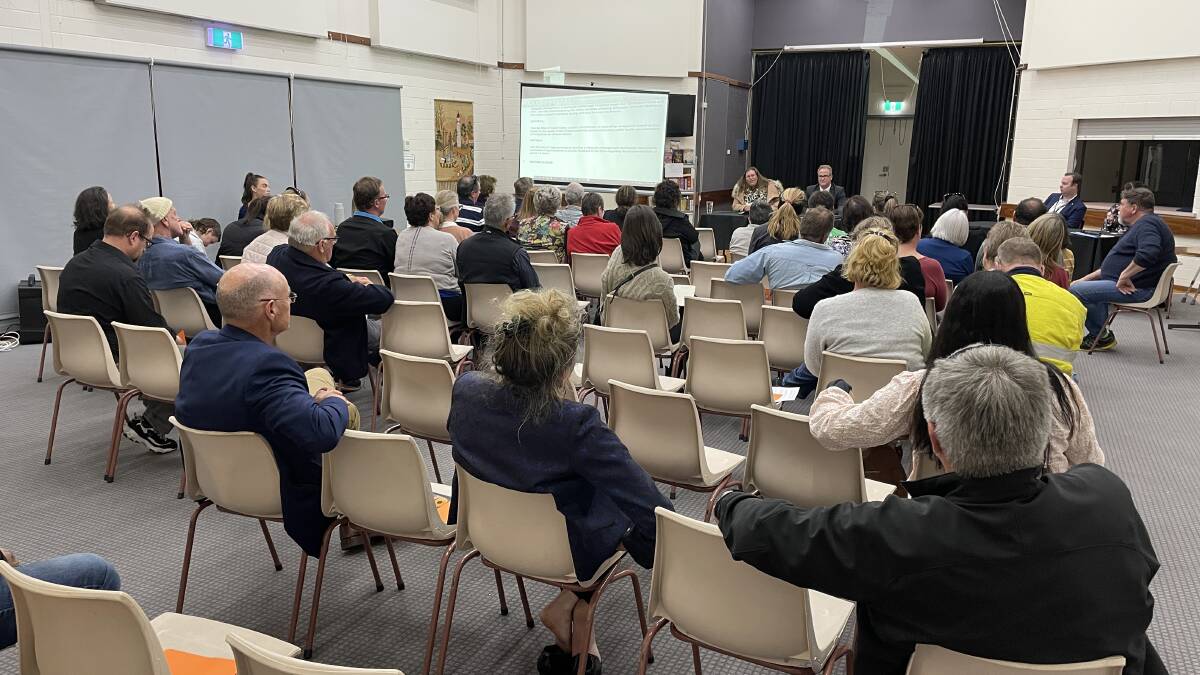About 50 residents from the Shire of Capel and surrounds attended the meeting. 