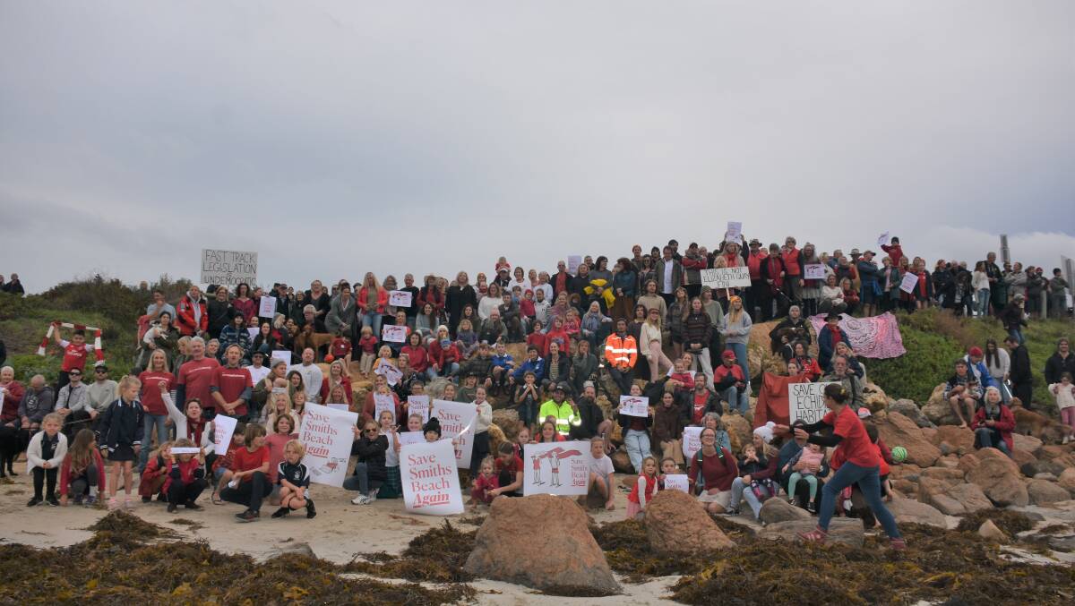 Save Smith's Beach Group spokesperson David Mitchell helped organise the community meeting which saw hundreds attend on Monday July 19.