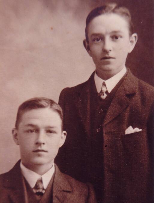 Brothers: George and Frank Ritchie
