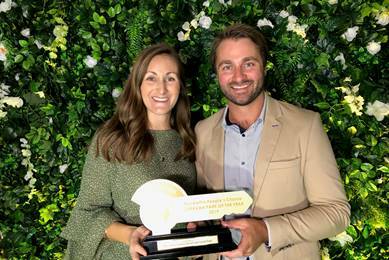 Mandalay Holiday Resort and Tourist Park was named caravan park of the year, owners Rhys Johnson and Amy Wilson with their award. Image supplied.