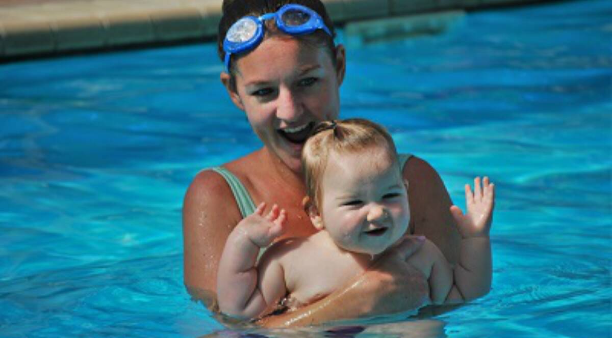 As baby grows, the program provides progressive learning to enhance each natural stage of development. Parents can stay swimming with their child up to 5 years of age.