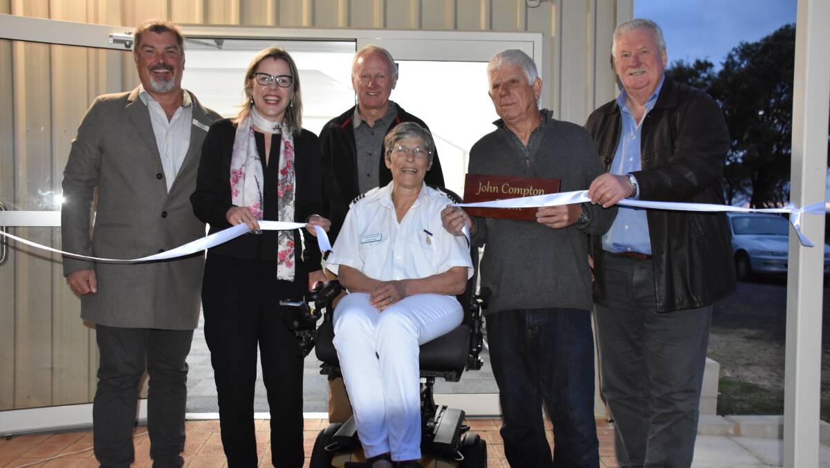 Busselton mayor Grant Henley, GBYC patron Libby Mettam, Barry Brown, commodore Terry Compton, building coordinator John Compton and former patron Barry House.