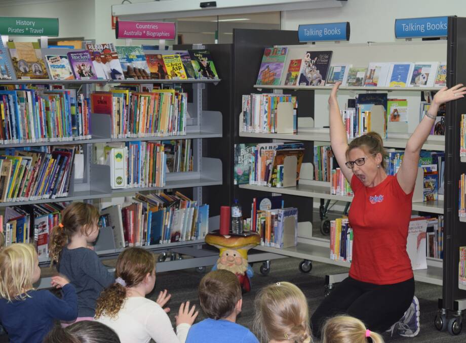 Pyjama Drama South West manager Amy Little entertained children at Busselton Library in the school holidays. Image Sophie Elliott.