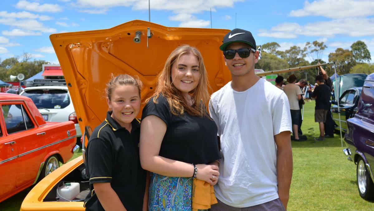 Georgia and Grace Hayden and Kyle Collard at the 2015 Busselton MotorFest.