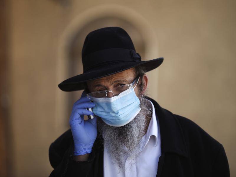 Israel is to make special face masks for bearded men.
