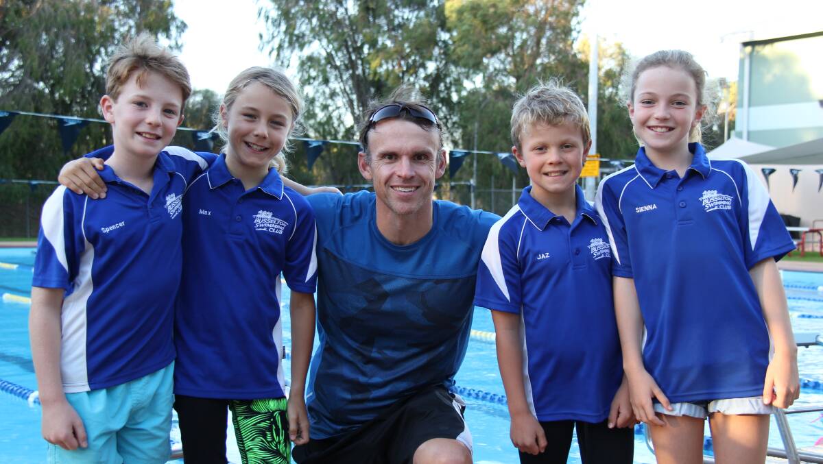 Off to champs: Spencer Drummond, Max Gray, coach Andrew Sexton, Jaz Currie and Sienna Currie. Image supplied.